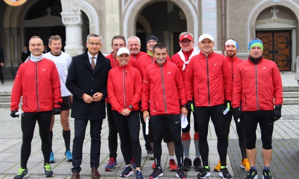 Ruda Śląska. Pielgrzymka biegowa do Wadowic