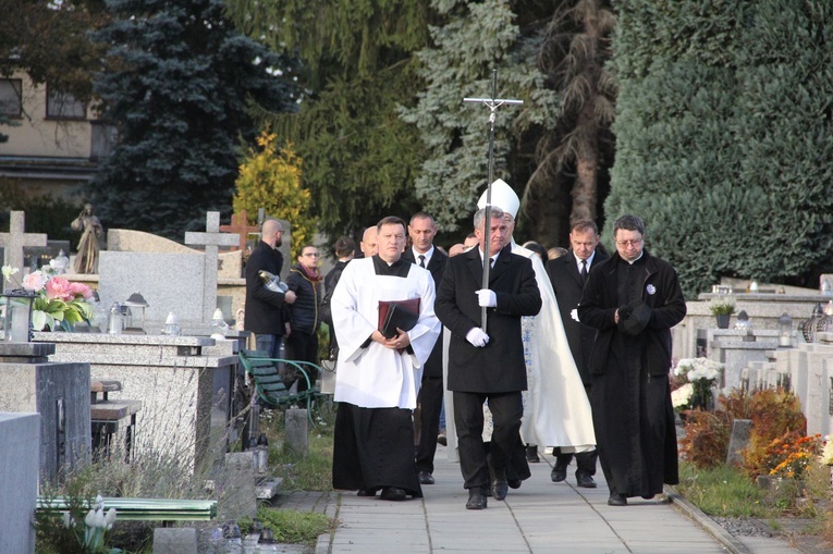Tarnów-Mościce. Pogrzeb dzieci utraconych