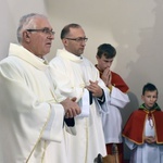 Bojanice. Abp Mokrzycki dał im relikwie św. Jana Pawła II