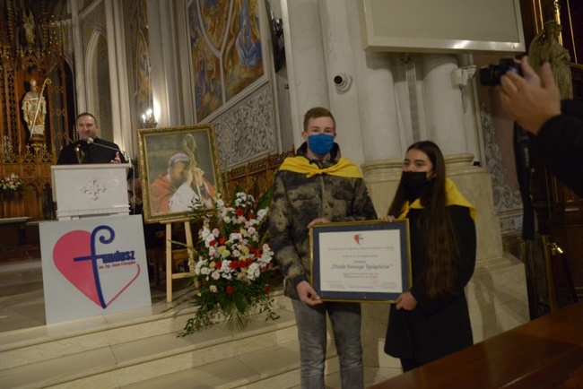 Modlitwa synodalna i nagroda Funduszu im. bp. Jana Chrapka