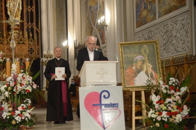 Modlitwa synodalna i nagroda Funduszu im. bp. Jana Chrapka