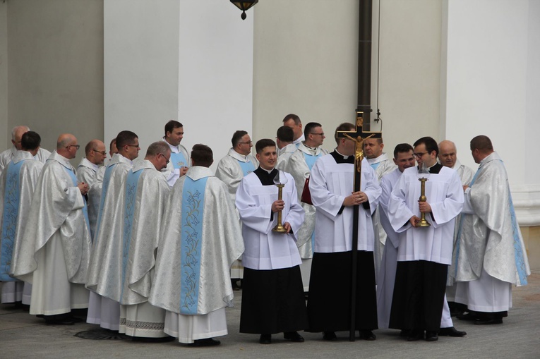 Tuchów. Pielgrzymka na 25-lecie Towarzystwa Przyjaciół WSD w Tarnowie