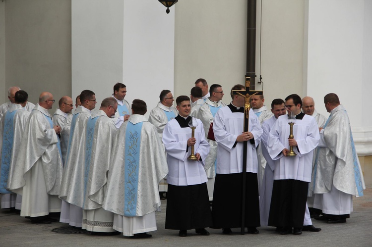 Tuchów. Pielgrzymka na 25-lecie Towarzystwa Przyjaciół WSD w Tarnowie