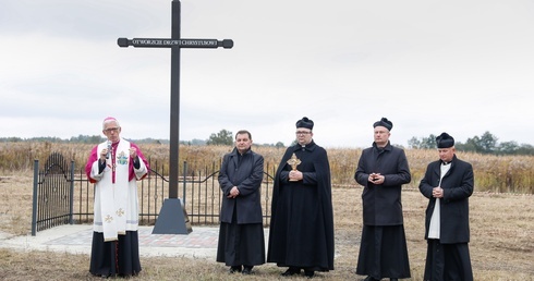 Katowice-Podlesie. Powstaje nowy kościół