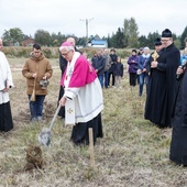 Pobłogosławienie terenu pod budowę nowego kościoła