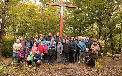 Poświęcenie krzyża nad Jarnołtówkiem