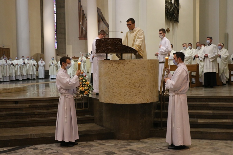 Katowice. Msza św. inaugurująca synod o synadalności w archidiecezji, cz. 1