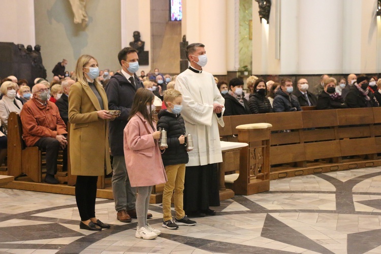 Katowice. Msza św. inaugurująca synod o synadalności w archidiecezji, cz. 1