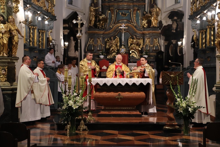 V Diecezjalne Spotkanie Młodych - Eucharystia