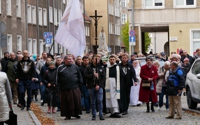 Wydarzenie odbyło się pod hasłem: "Matko Boża Różańcowa, zjednocz serca gdańszczan!".