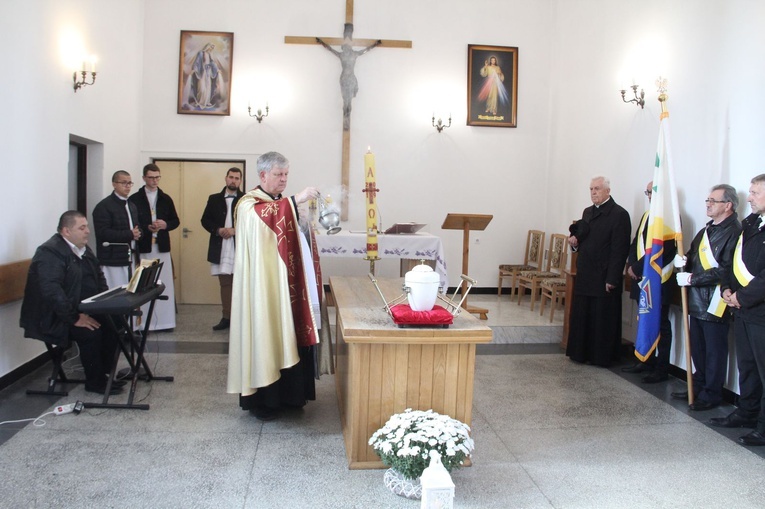 Dębica. Poświęcenie pomnika i pochówek dzieci utraconych