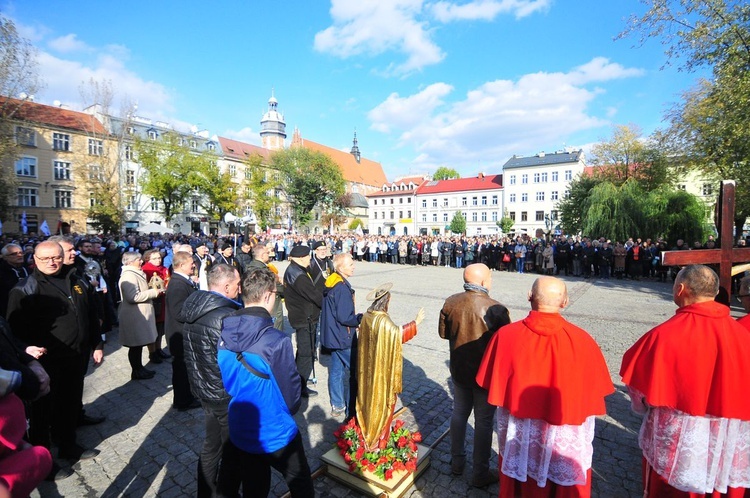 Procesja różańcowa za Polskę cz.2