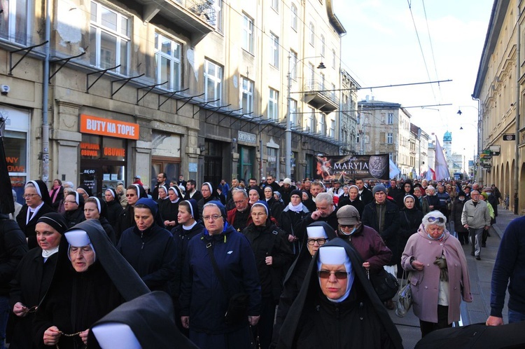 Procesja różańcowa za Polskę cz.2