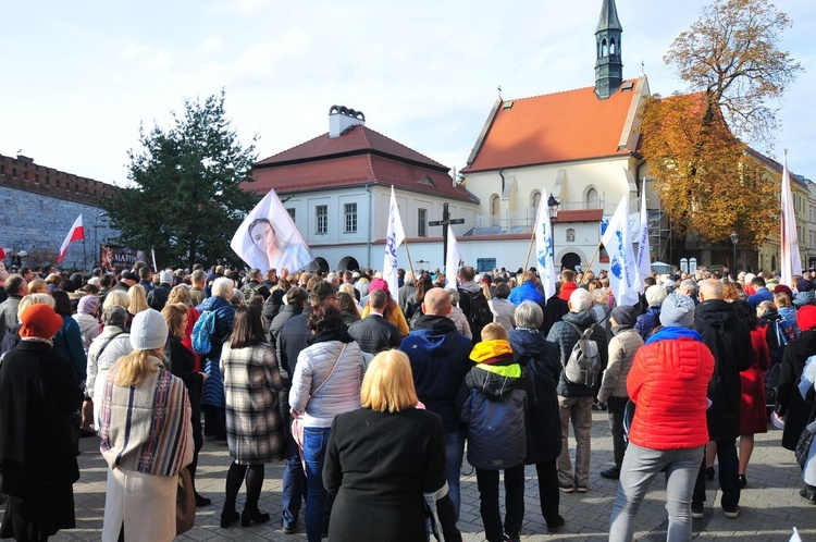 Procesja różańcowa za Polskę cz.2