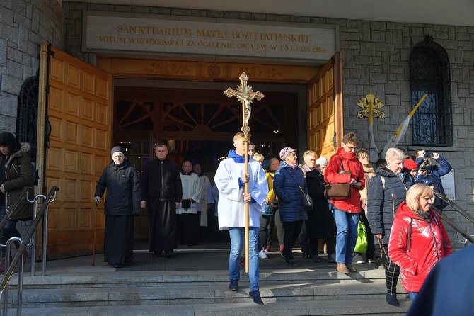 Z Matką Bożą Fatimską przez Zakopane