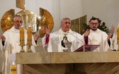 Nuncjusz apostolski abp Salvatore Pennacchio w parafii NSPJ w Kętach