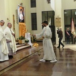 Nuncjusz apostolski abp Salvatore Pennacchio w parafii NSPJ w Kętach