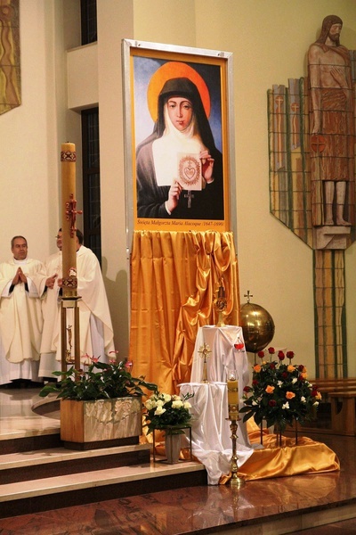 Nuncjusz apostolski abp Salvatore Pennacchio w parafii NSPJ w Kętach