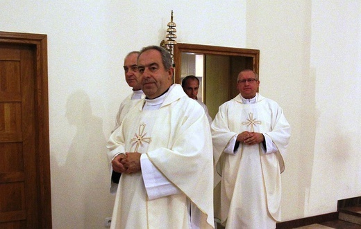 Nuncjusz apostolski abp Salvatore Pennacchio w parafii NSPJ w Kętach