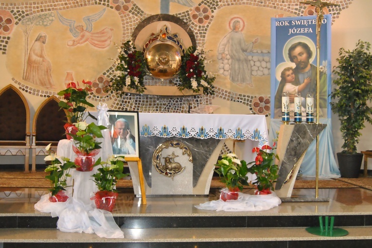 Mikołajowice dla św. Jana Pawła II