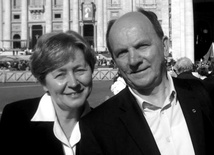 Z mężem Krzysztofem na Placu św. Piotra w Rzymie.