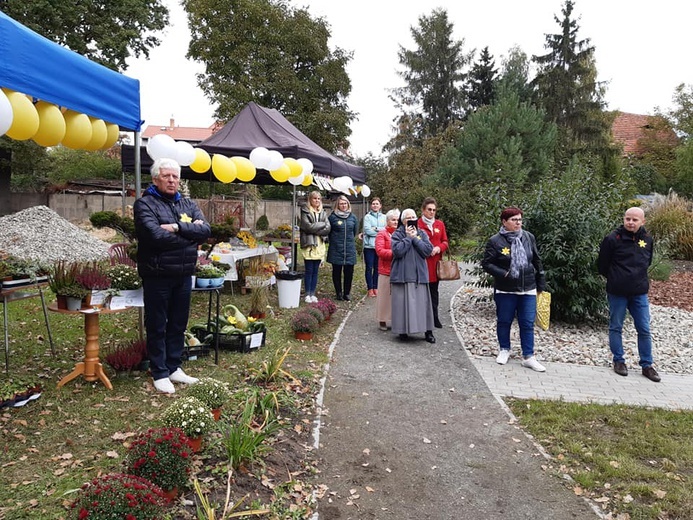 Biskup z odwiedzinami w dzierżoniowskim ZOL-u