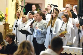 W Nowej Rudzie-Słupcu odbył się koncert rodziny Sygnału Miłosierdzia. Muzycy są gotowi wystąpić także w innych kościołach.