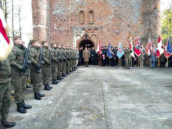 ▲	Wojskową asystę zapewniła 5. Mazowiecka Brygada Obrony Terytorialnej z Ciechanowa. 