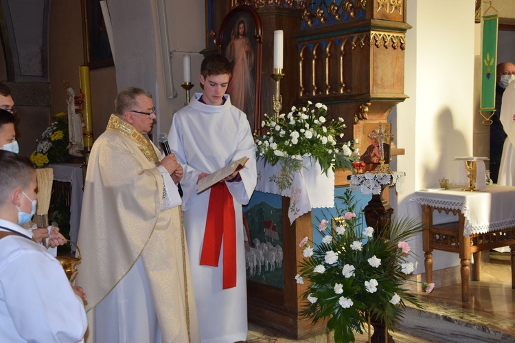 Wojakowa. Wprowadzenie relikwii bł. kard. Stefana Wyszyńskiego