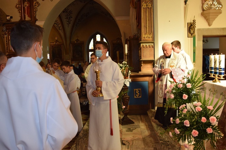 Wojakowa. Wprowadzenie relikwii bł. kard. Stefana Wyszyńskiego