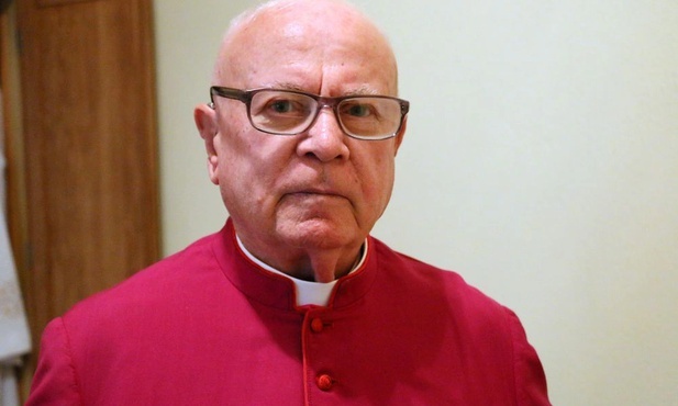 Ks. Grzegorz Pawłowski.