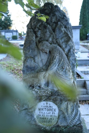 Nagrobki w Łososinie Górnej 