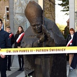 Skarby Jana Pawła II. Młodzi uczcili patrona Świdnicy