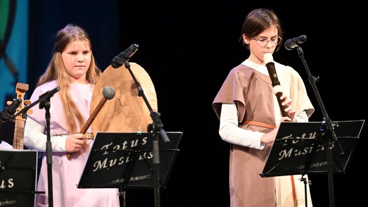 Gala papieska w świdnickim teatrze