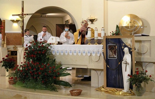 Wprowadzenie relikwii św. Rity do kościoła w Cygańskim Lesie