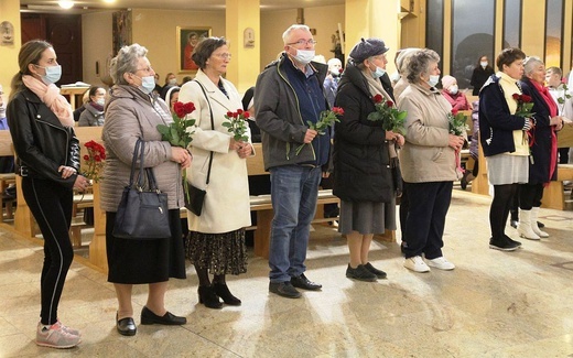 Wprowadzenie relikwii św. Rity do kościoła w Cygańskim Lesie