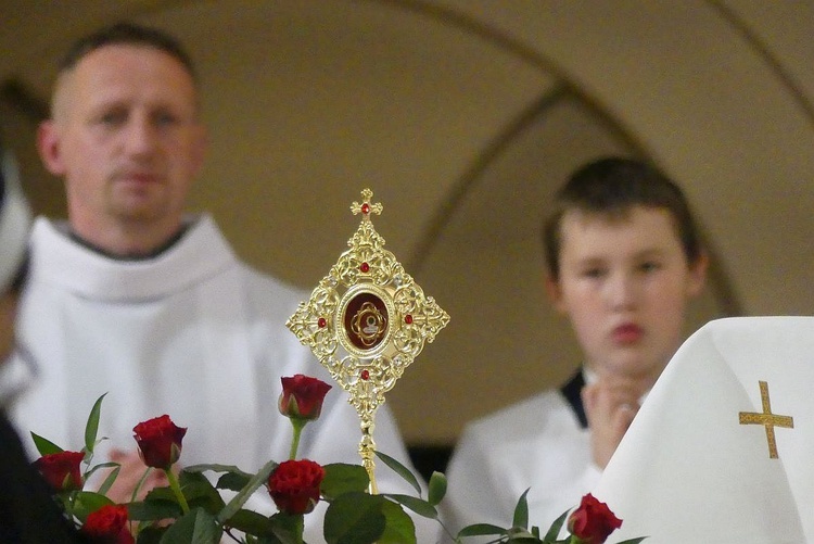 Wprowadzenie relikwii św. Rity do kościoła w Cygańskim Lesie