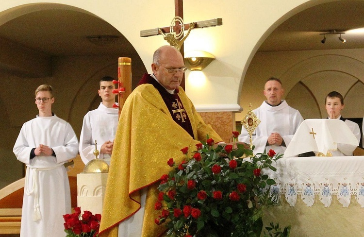 Wprowadzenie relikwii św. Rity do kościoła w Cygańskim Lesie