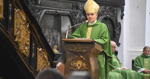 Bp Zbigniew Zieliński sakrę biskupią przyjął w archikatedrze oliwskiej 24 października 2015 roku. 