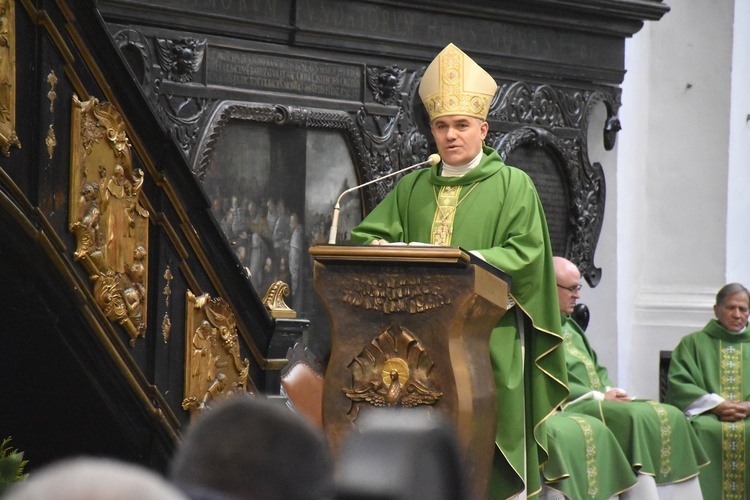 Bp Zbigniew Zieliński sakrę biskupią przyjął w archikatedrze oliwskiej 24 października 2015 roku. 