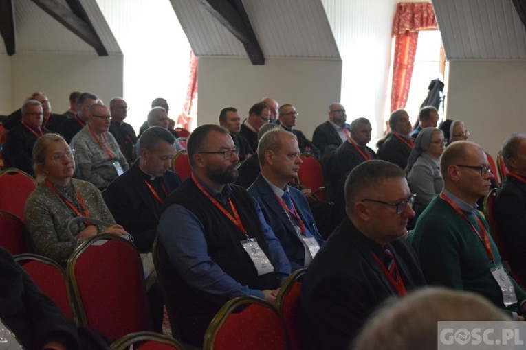 W Paradyżu trwa sesja robocza I Synodu Diecezji Zielonogórsko-Gorzowskiej