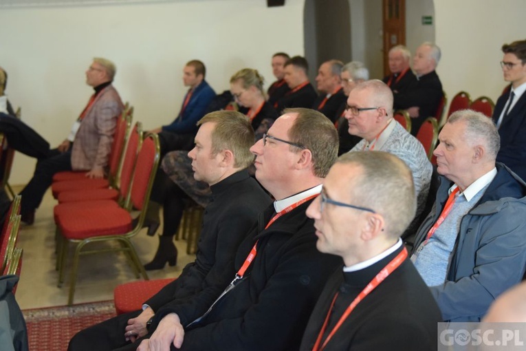 W Paradyżu trwa sesja robocza I Synodu Diecezji Zielonogórsko-Gorzowskiej
