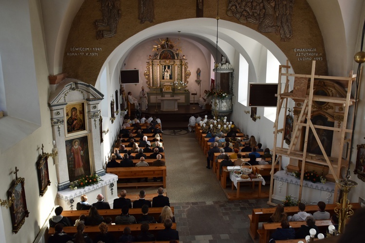 Konsekracja ołtarza w luzińskiej parafii