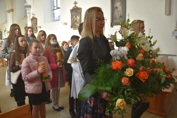 Konsekracja ołtarza w luzińskiej parafii