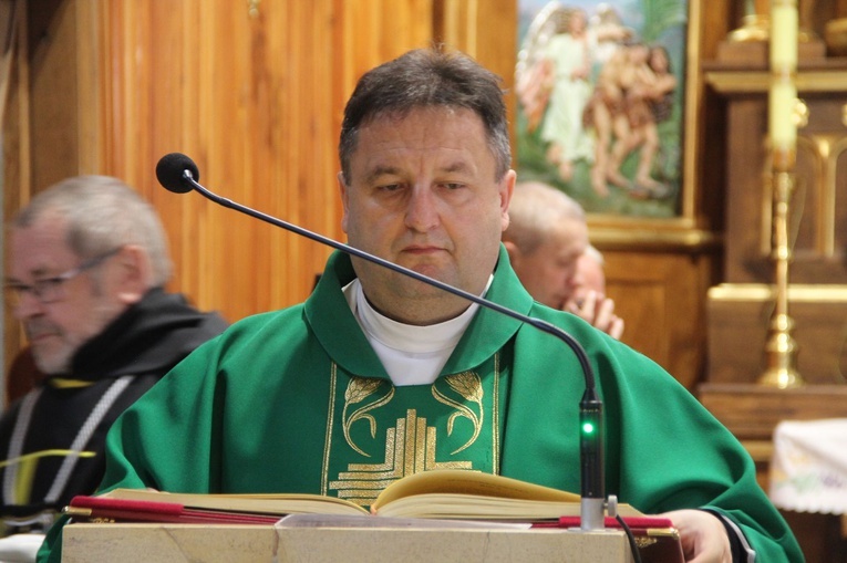 Jurków k. Limanowej. Nowa chorągiew Zakonu Rycerzy św. Jana Pawła II