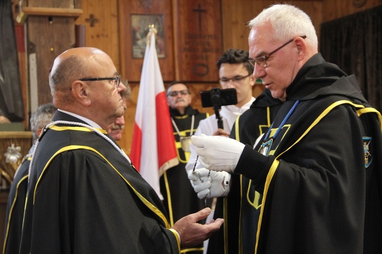 Jurków k. Limanowej. Nowa chorągiew Zakonu Rycerzy św. Jana Pawła II