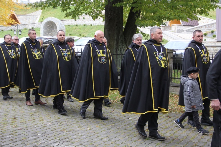 Jurków k. Limanowej. Nowa chorągiew Zakonu Rycerzy św. Jana Pawła II