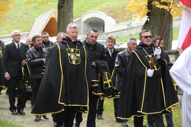 Jurków k. Limanowej. Nowa chorągiew Zakonu Rycerzy św. Jana Pawła II