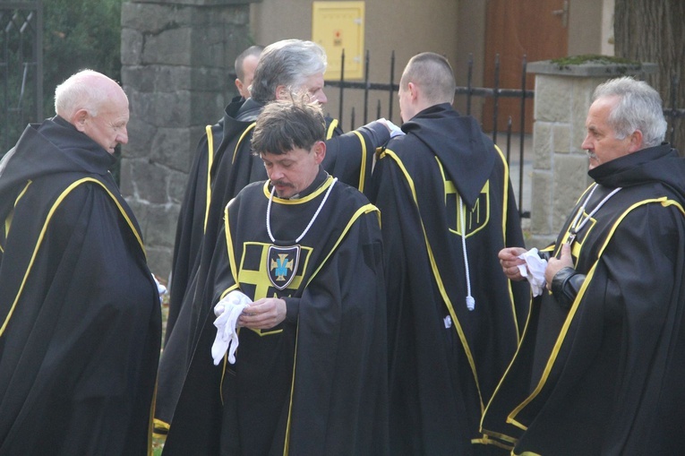 Jurków k. Limanowej. Nowa chorągiew Zakonu Rycerzy św. Jana Pawła II