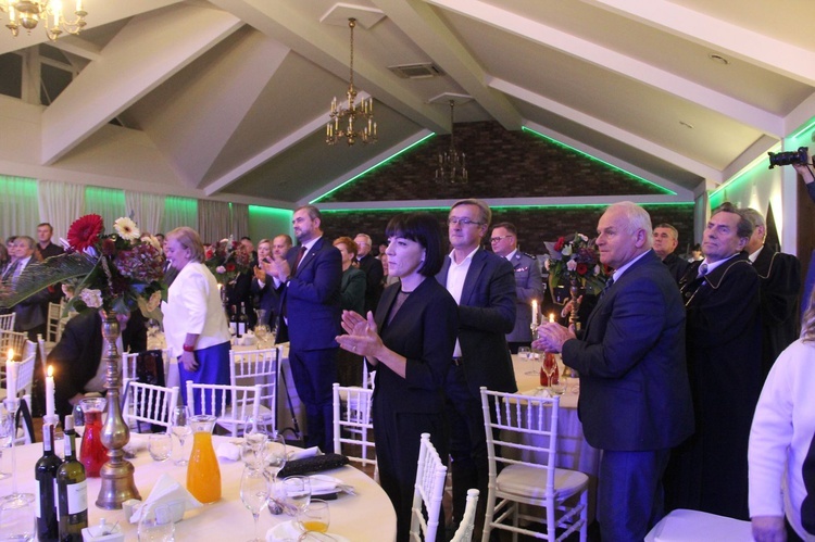 Bochnia. Gala Bene Meritus dla Powiatu Bocheńskiego 2021